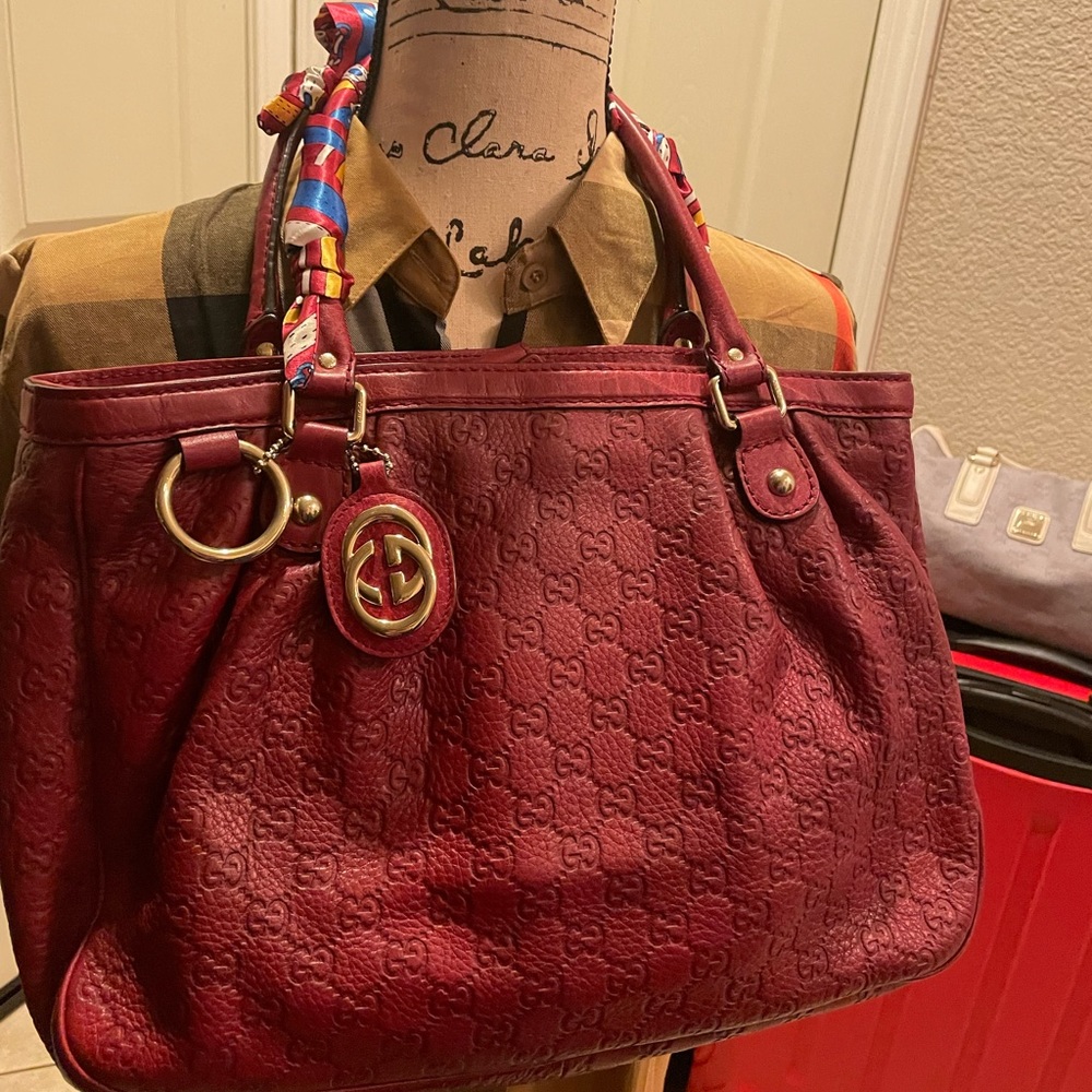 Authentic Guccisimma Handbag